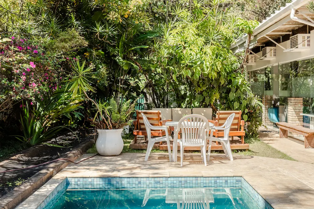 Piscina e jardim da CasaAir